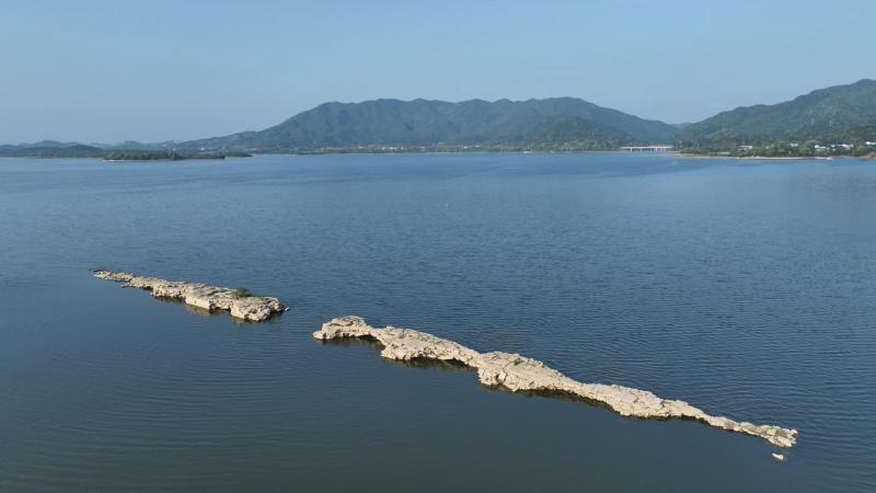 江西分宜：水位下降 明代万年桥出水露真容