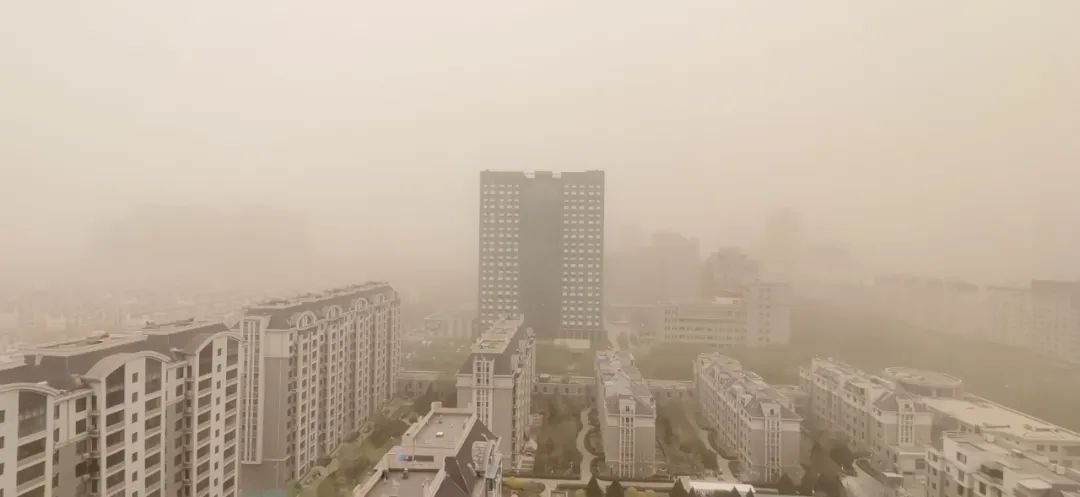 强沙尘暴来了！宁夏最高阵风已达13级，多景区紧急闭园→