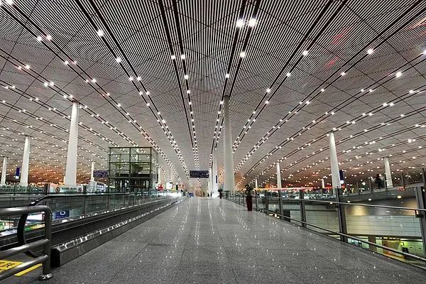 极端大风来袭,多地紧急通知:周末别出门! 极端大风来袭,多地紧急通知:周末别出门!