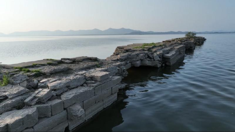 江西分宜：水位下降 明代万年桥出水露真容