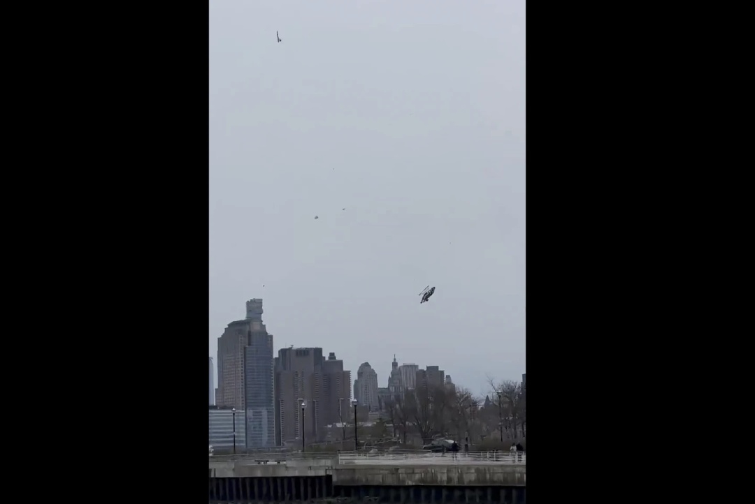 突发！纽约一观光直升机坠毁，西门子高管一家遇难