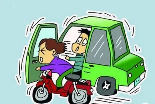 未成年人 “开门杀”酿祸，侵权人、监护人、保险公司应该怎么赔？