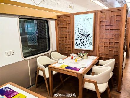 首发亮相！K8281次列车，亮点多多！