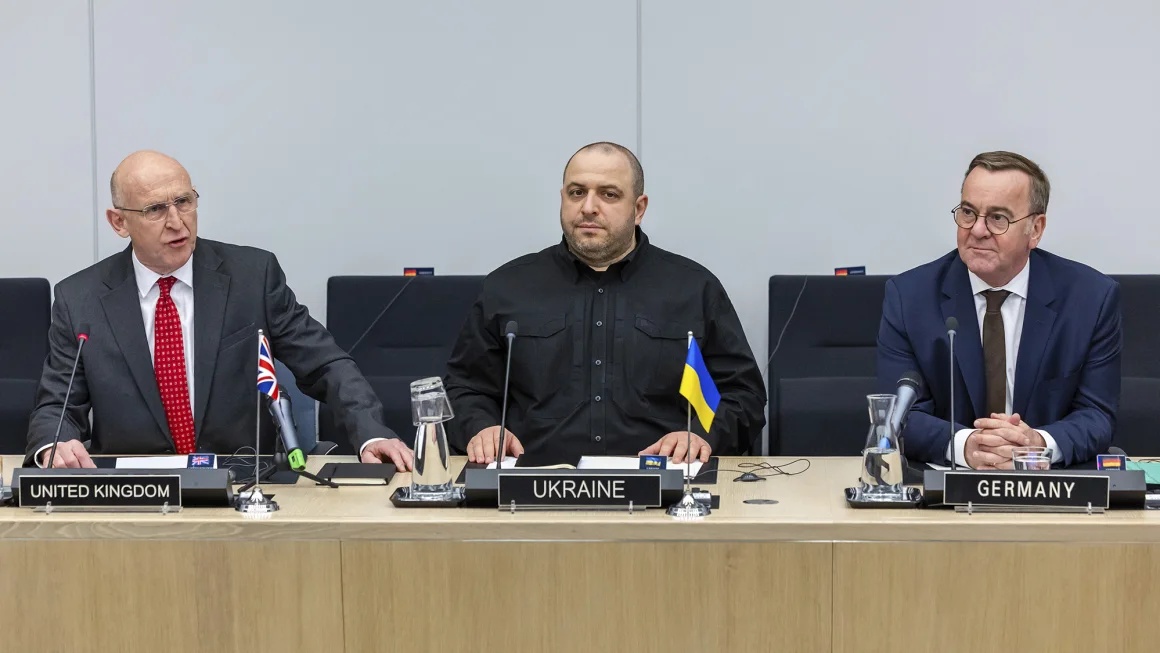 英德等国承诺为乌克兰提供超210亿欧元军援 英德等国承诺为乌克兰提供超210亿欧元军援