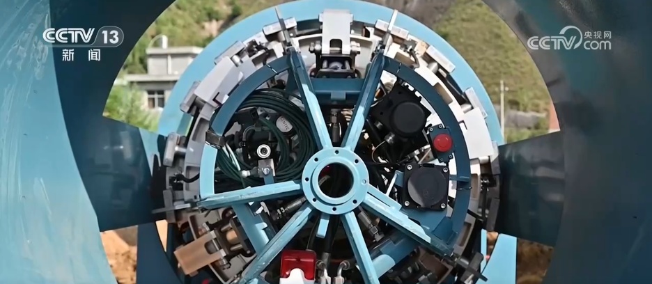 从“钢铁巨龙”到“智慧脉络” 我国油气“全国一张网”建设步入“快车道”