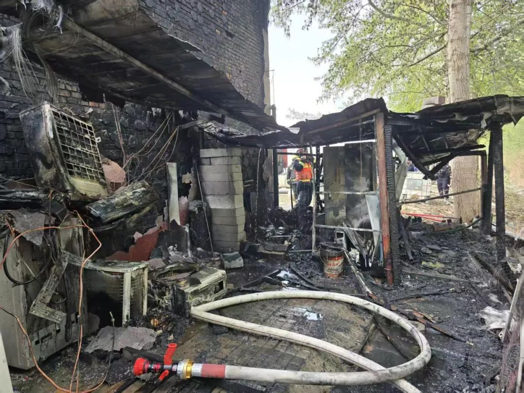 北京：小小烟头，引发火灾！