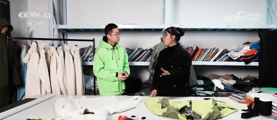 “解锁”春日多巴胺 户外经济“多点开花”成新消费“风口” “解锁”春日多巴胺 户外经济“多点开花”成新消费“风口”