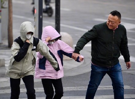 北京34个监测站极大风达10级以上 北京34个监测站极大风达10级以上