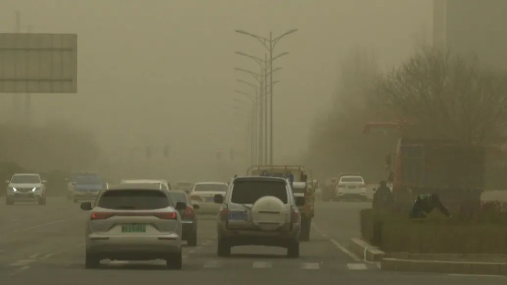 大风沙尘天气，造成106个路段出行受影响