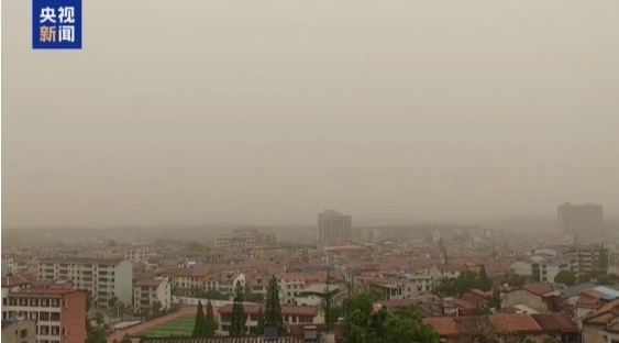 北方沙尘抵达！湖南6市空气质量指数爆表！官方提醒：关好门窗，停止户外活动！