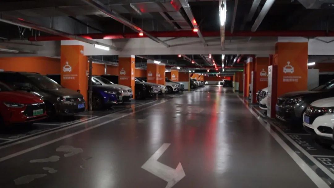 北京发出倡议：更多场所开放地下或低风险露天停车场
