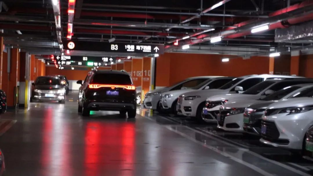 北京发出倡议：更多场所开放地下或低风险露天停车场