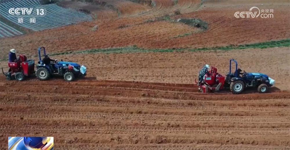 全国春播有序推进向“新”而行 一幅幅“科技春耕图”徐徐展开