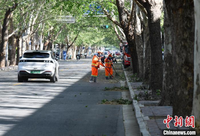 河北大部出现阵风6级以上大风天气 最大13级