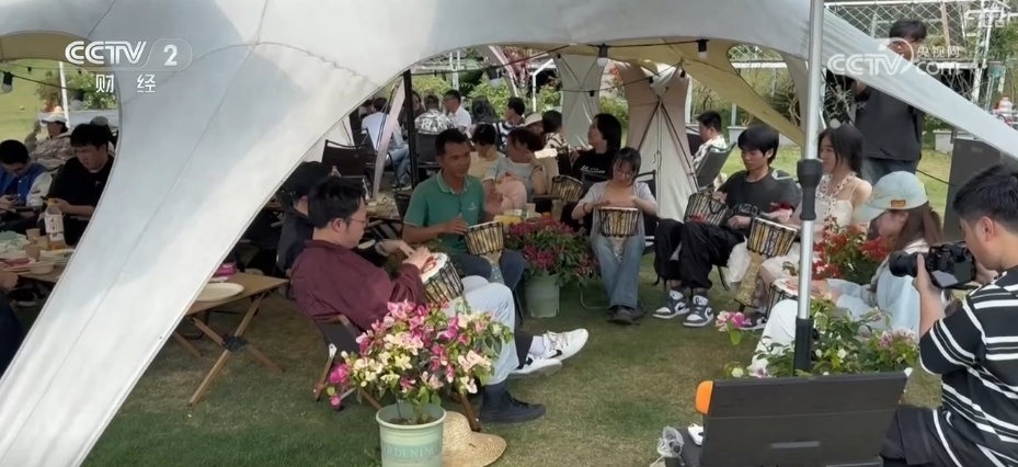 花经济“四季常开” “花卉+”创新升级激活文旅市场新动能 花经济“四季常开” “花卉+”创新升级激活文旅市场新动能