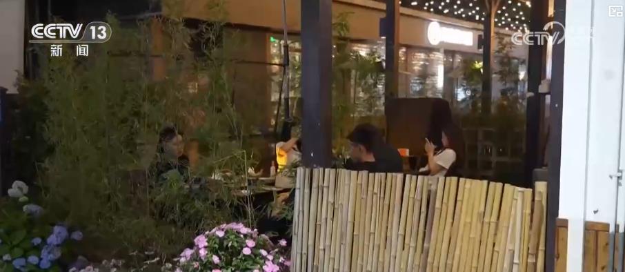 “上新”不断、“破圈”不停！一季度消费市场亮点纷呈 多地创新举措显成效