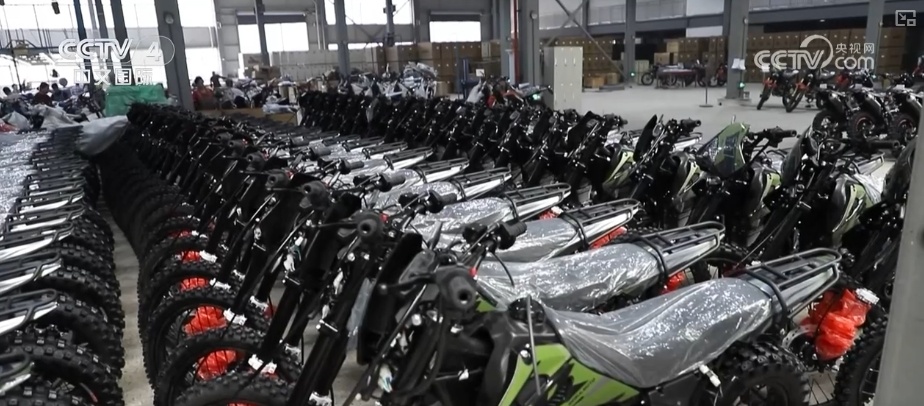 创新品、闯新路，生产热火朝天！外贸企业订单多元 引领产品市场