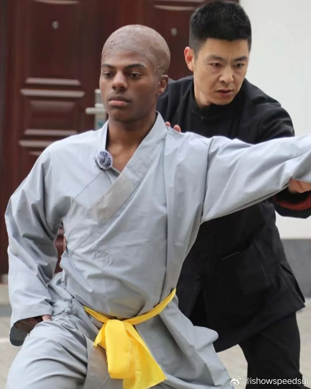 网红“甲亢哥”发文：谢谢你，中国！