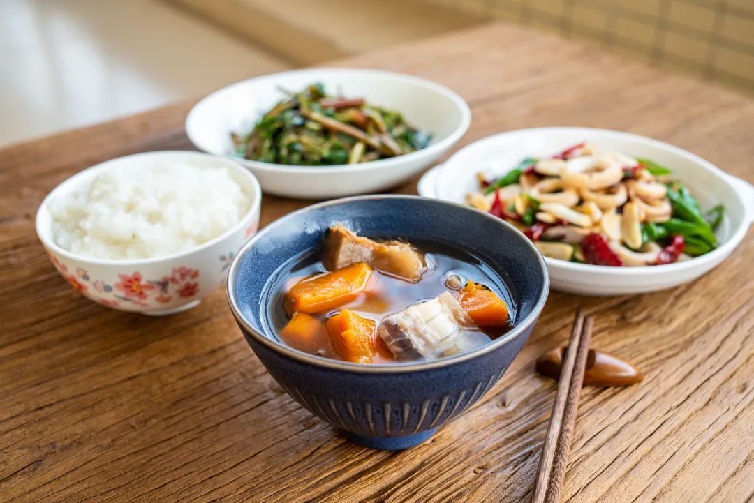 转发给关心的人！将晚饭时间改到这个点，全身受益