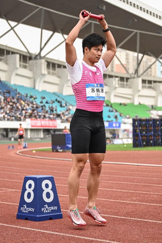 夺冠！35岁苏炳添率领00后小将，跑出“广东速度”！