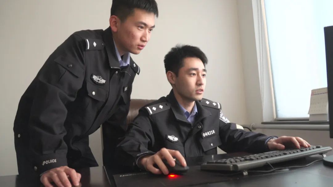 “空姐欧阳某某”,落网! “空姐欧阳某某”,落网!