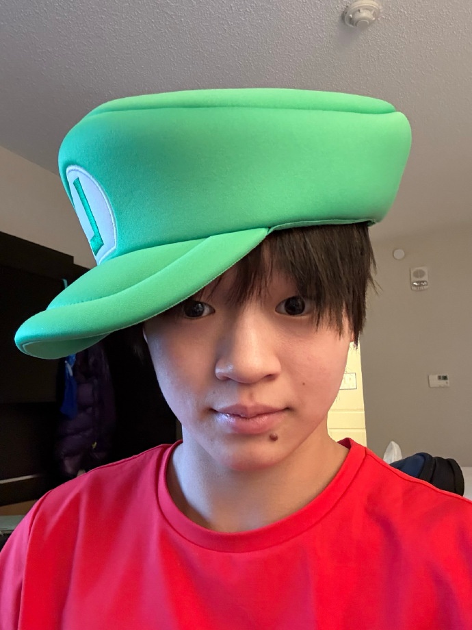 全红婵赛后晒18宫格照片遭网友评论“说话毫无自信,表达能力太差”,直接回怼 全红婵赛后晒18宫格照片遭网友评论“说话毫无自信,表达能力太差”,直接回怼