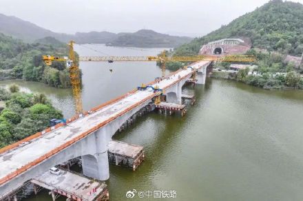 顺利合龙!这条设计时速350公里高铁有新进展 顺利合龙!这条设计时速350公里高铁有新进展