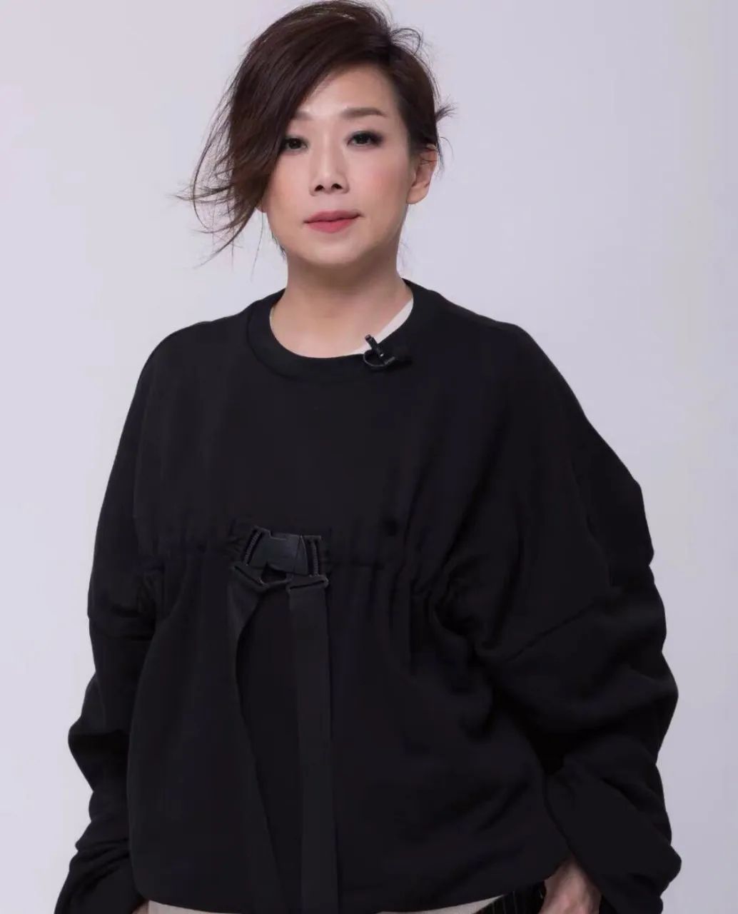 歌手林忆莲道歉：真的很遗憾