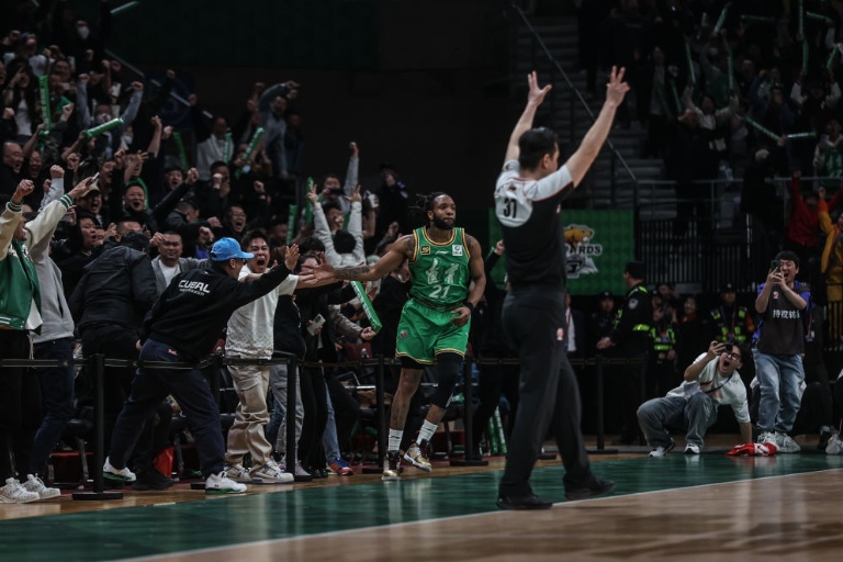 CBA综合:辽宁加时险胜新疆 广厦胜青岛占得先机 CBA综合:辽宁加时险胜新疆 广厦胜青岛占得先机