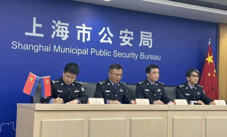 “穿搭博主”网购连帽衫，手被断针划伤？店家赔了4千余元，代工厂：并非自家针头！