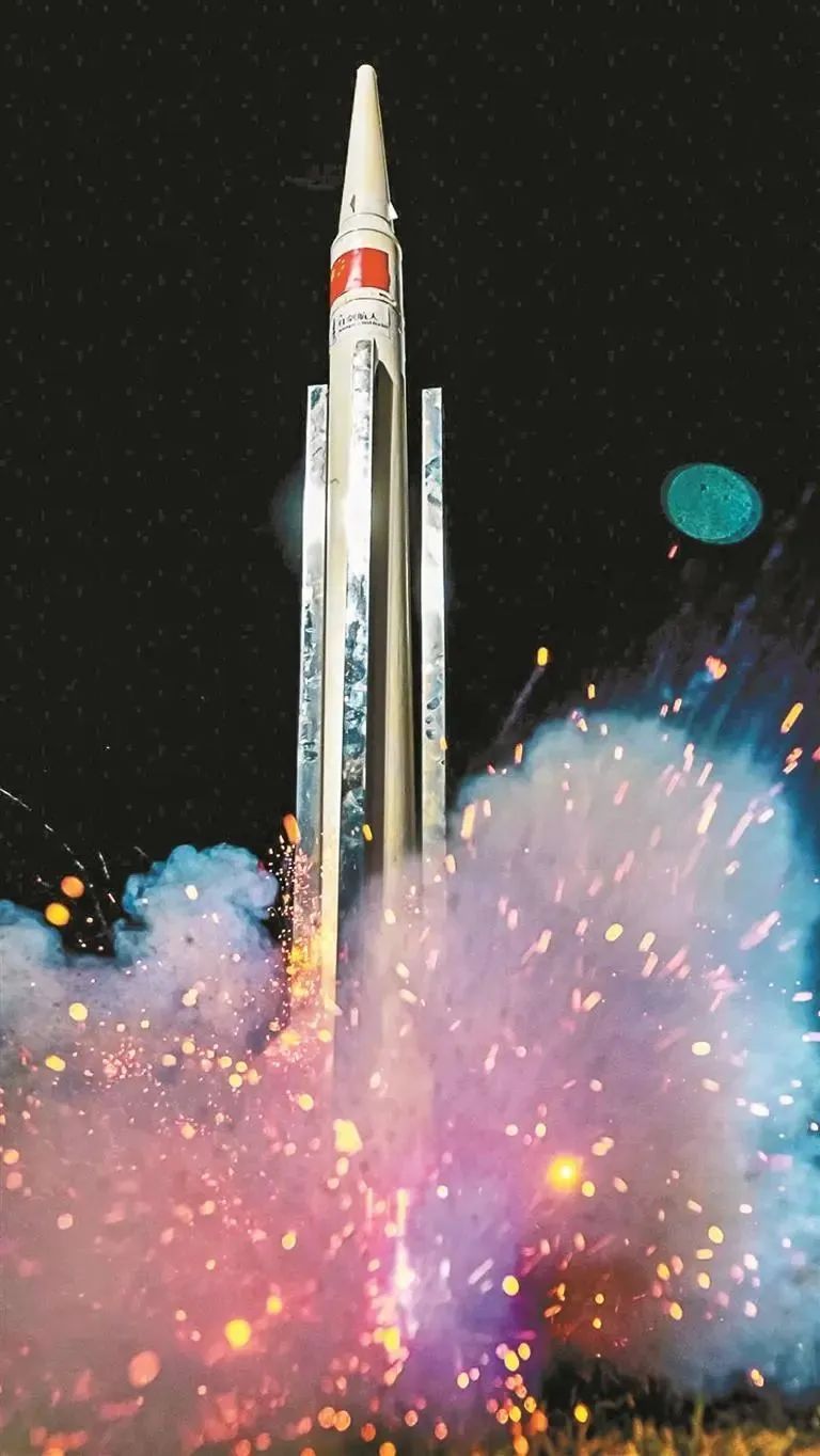 深圳高中生“手搓”火箭成功发射! 深圳高中生“手搓”火箭成功发射!