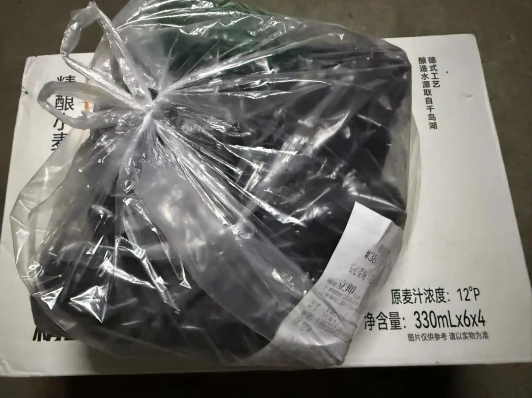 外卖小哥深夜给顾客狂打10多个电话，真相让人破防……