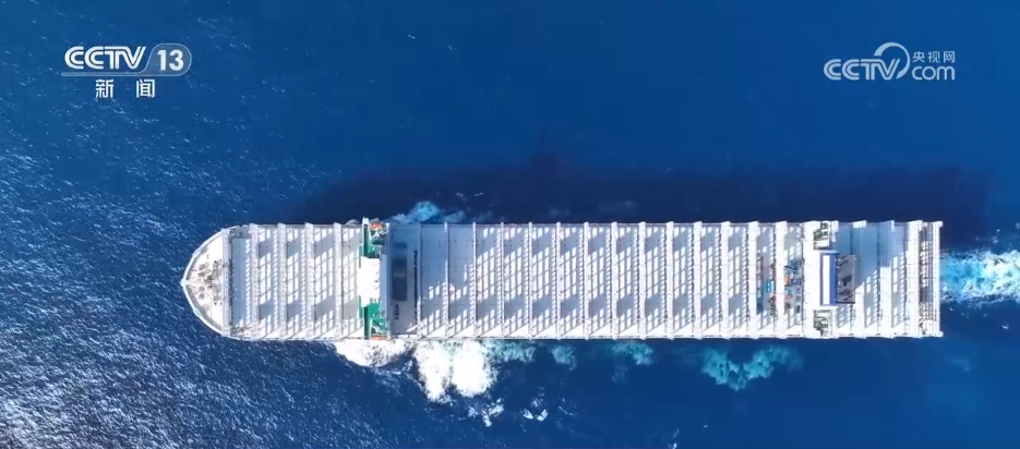 海上“超级带货王”交付 中国造船业接连刷新纪录 海上“超级带货王”交付 中国造船业接连刷新纪录