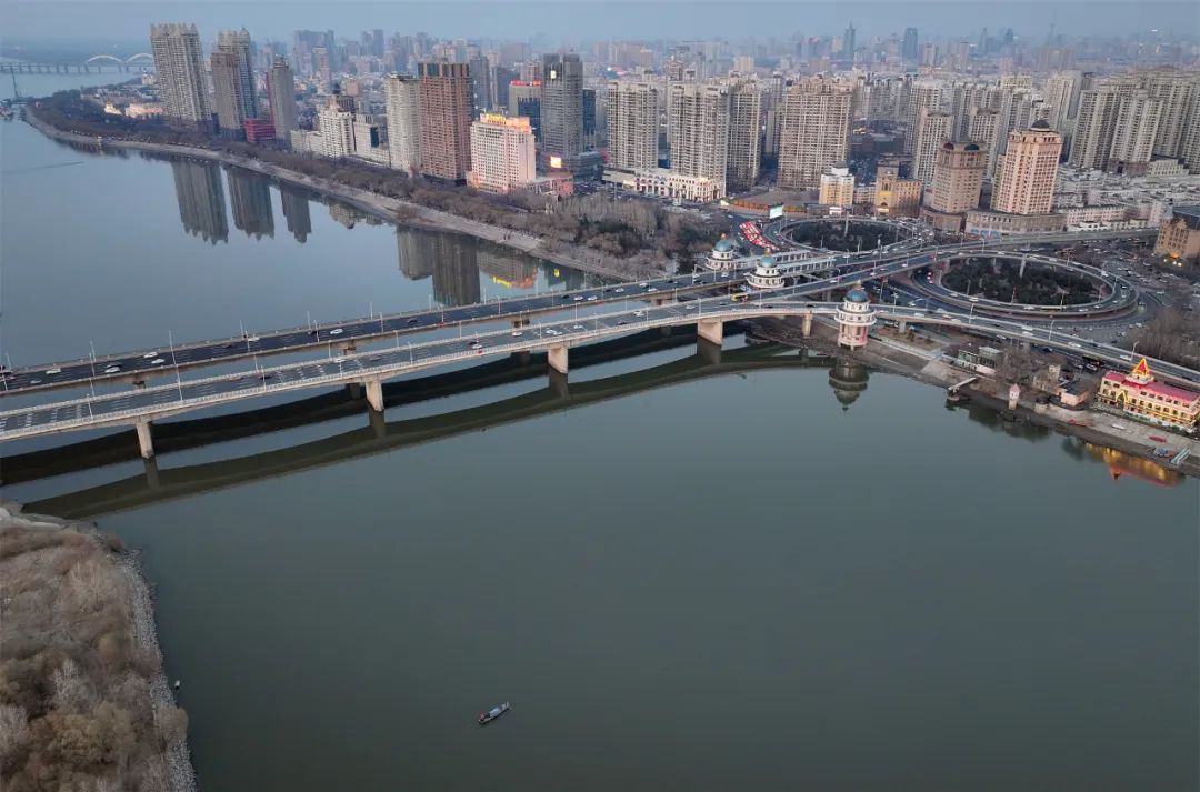 松花江干流全线开江