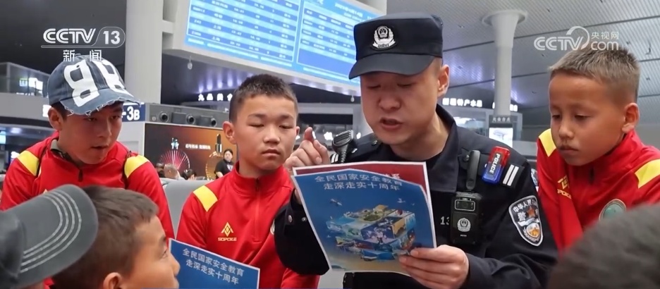 进社区、村寨、学校 各地公安机关开展形式多样国家安全宣传教育活动