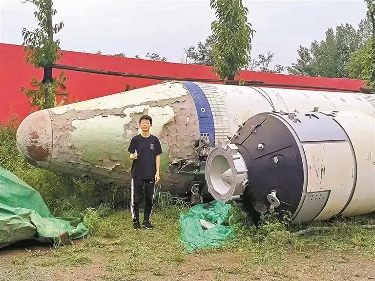 深圳高中生“手搓”火箭成功发射! 深圳高中生“手搓”火箭成功发射!