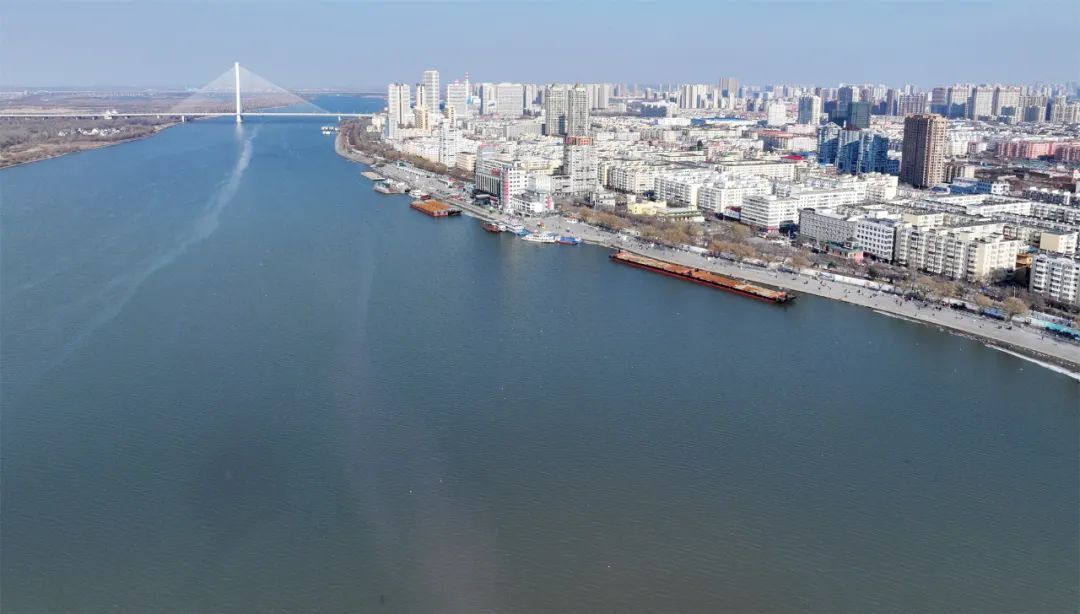 松花江干流全线开江