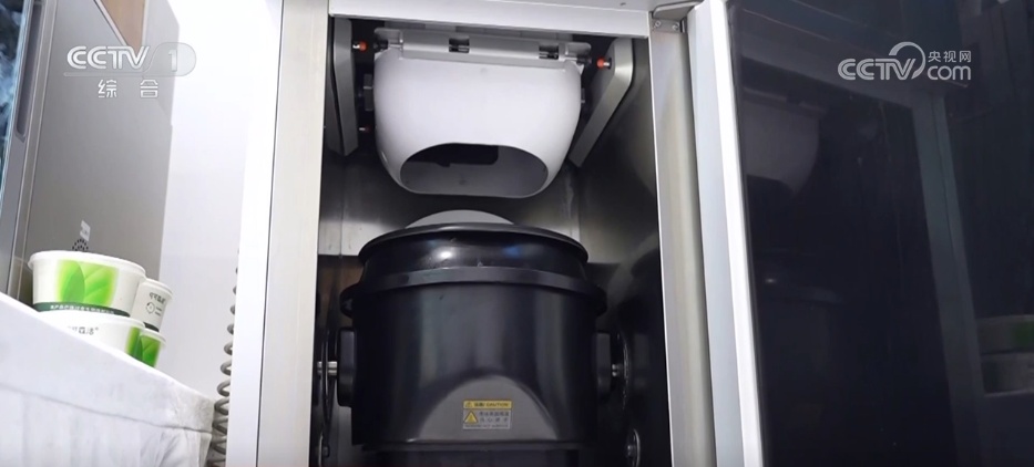 消费热、创新高…… 多领域“枝繁叶茂” 中国经济向好回升基础持续巩固