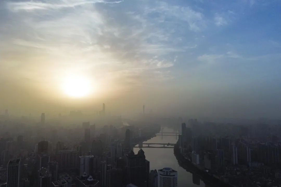 沙尘天气过后浮尘未全散,这几类人应加强防护 沙尘天气过后浮尘未全散,这几类人应加强防护