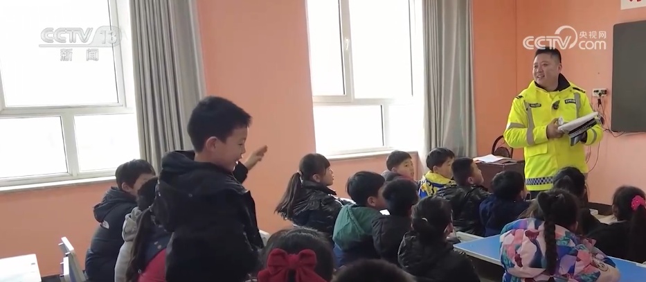 进社区、村寨、学校 各地公安机关开展形式多样国家安全宣传教育活动