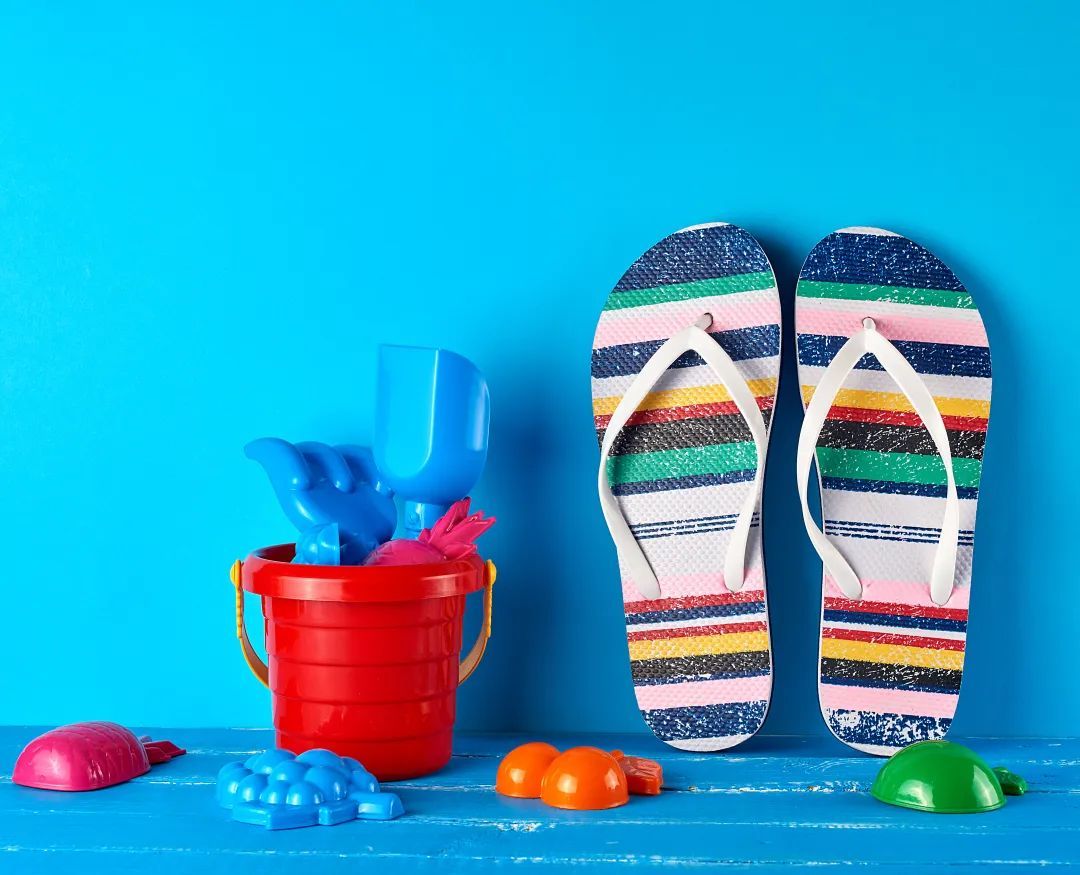 为什么家里的塑料拖鞋总是滂臭?(不是脚气) 为什么家里的塑料拖鞋总是滂臭?(不是脚气)