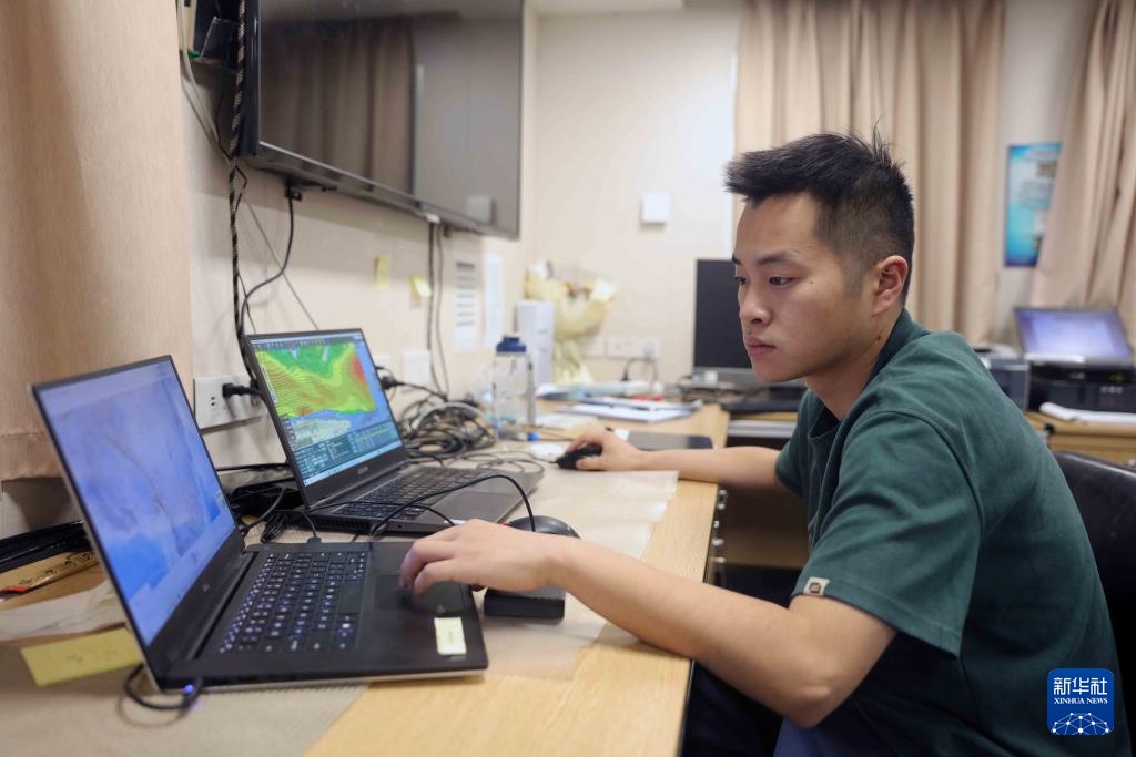 第41次南极考察|“雪龙2”号完成南大洋秋季科考任务 第41次南极考察|“雪龙2”号完成南大洋秋季科考任务