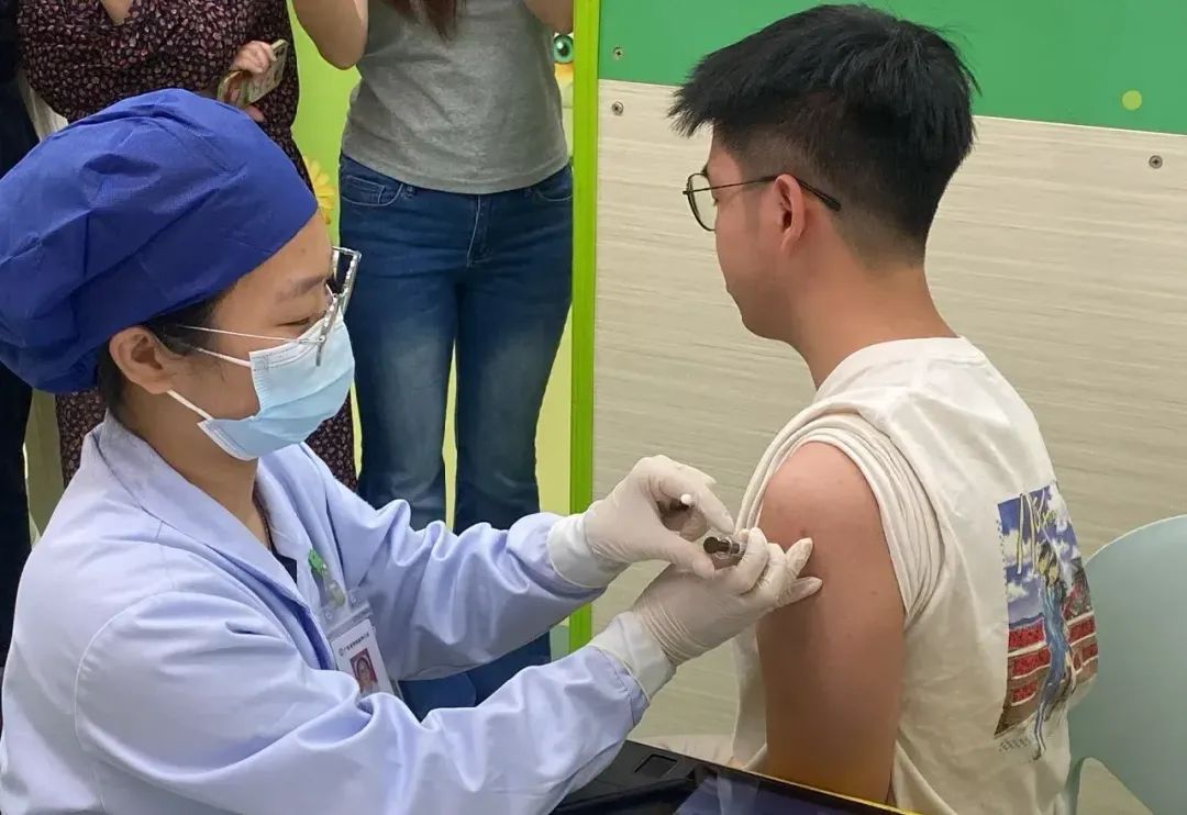全国首针，广州开打！男性感染率高于女性