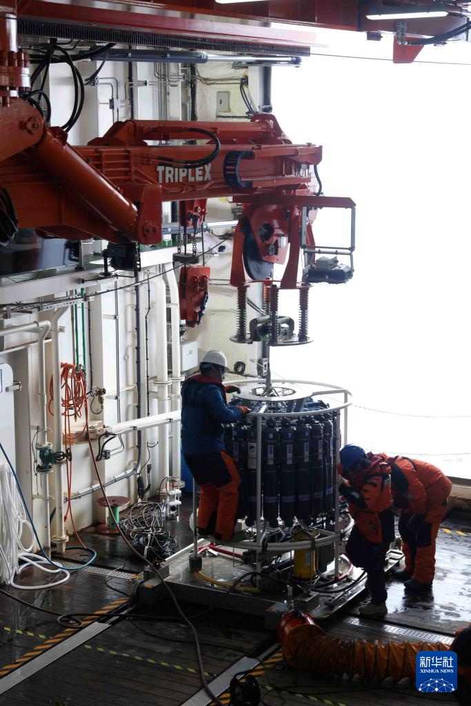 第41次南极考察|“雪龙2”号完成南大洋秋季科考任务 第41次南极考察|“雪龙2”号完成南大洋秋季科考任务