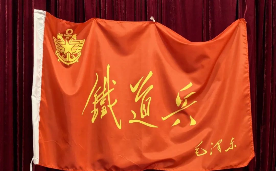 “老师傅，您把项链摘了做CT……”他的回答让人泪目