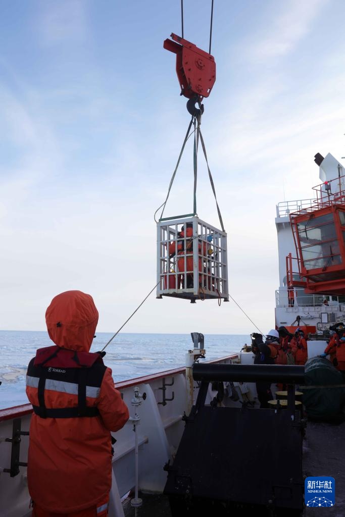 第41次南极考察|“雪龙2”号完成南大洋秋季科考任务 第41次南极考察|“雪龙2”号完成南大洋秋季科考任务