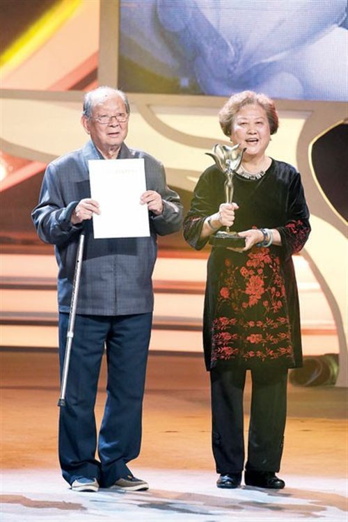 “编辑部的牛大姐”走了！演员童正维去世，享年88岁