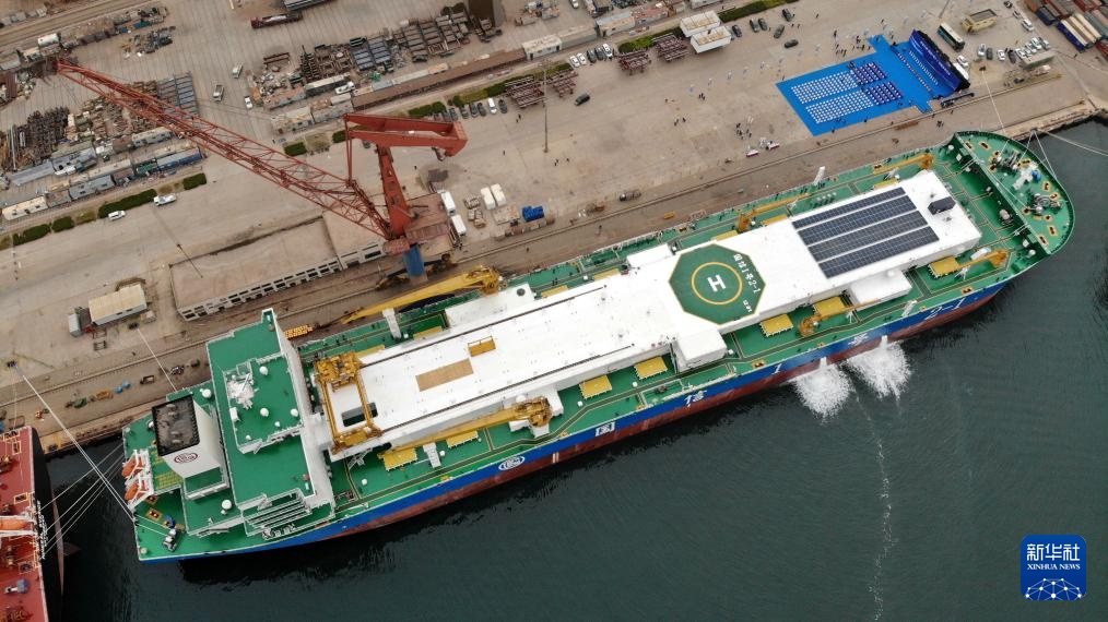 新华全媒+丨全球首艘15万吨级智慧渔业大型养殖工船交付 新华全媒+丨全球首艘15万吨级智慧渔业大型养殖工船交付