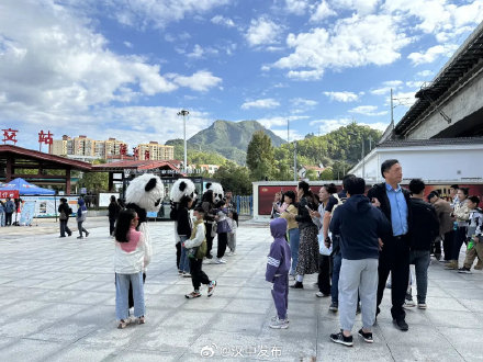 佛坪“春日经济”点燃消费市场活力