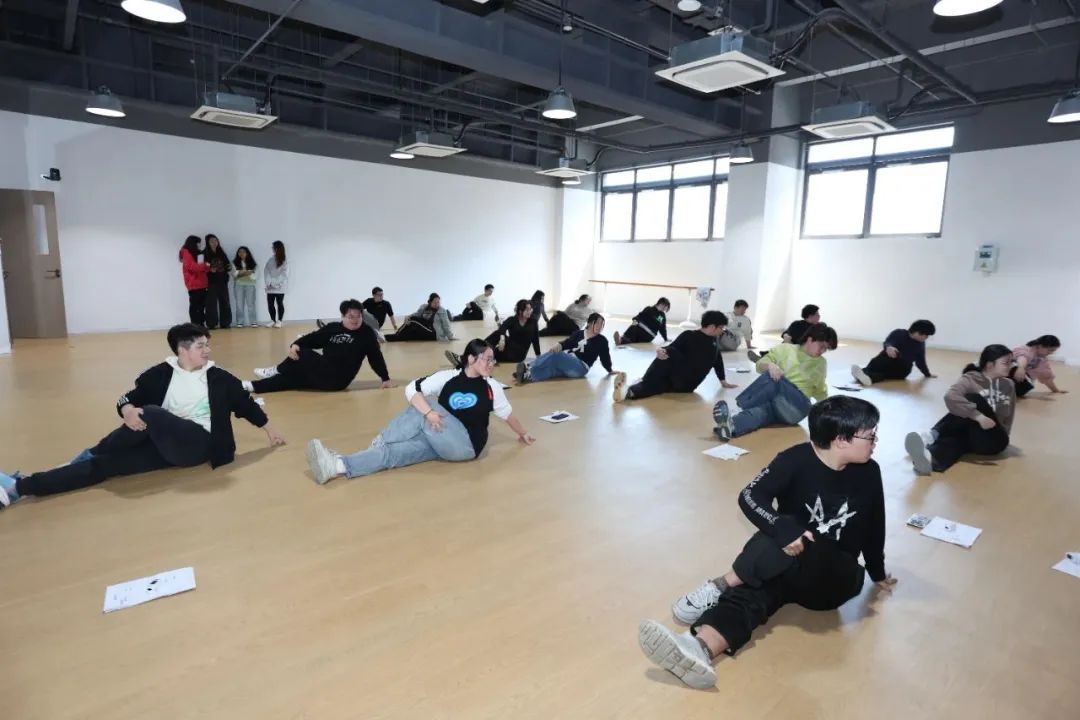 减脂期没戴眼镜,误食了一锅蒸鸡蛋糕怎么办?网友:“人没事就好,香坏了吧……” 减脂期没戴眼镜,误食了一锅蒸鸡蛋糕怎么办?网友:“人没事就好,香坏了吧……”